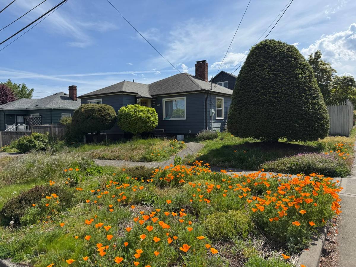 House for rent at 1320 N 11th St, Tacoma, WA 98403