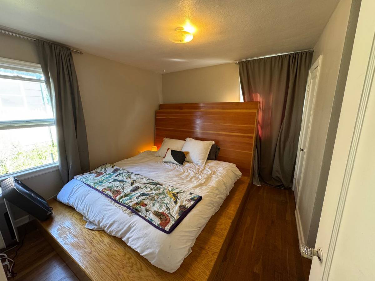 House for rent at 1320 N 11th St, Tacoma, WA 98403
