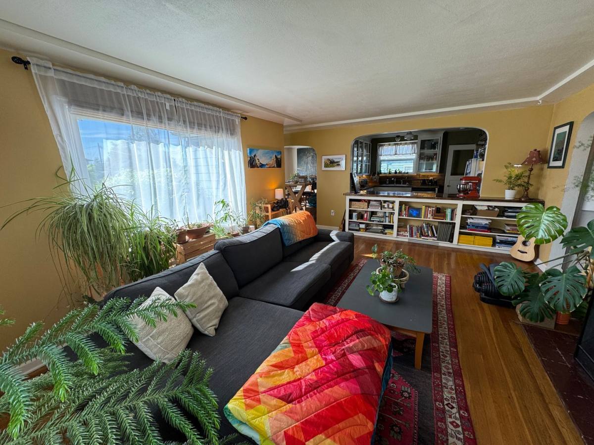 House for rent at 1320 N 11th St, Tacoma, WA 98403