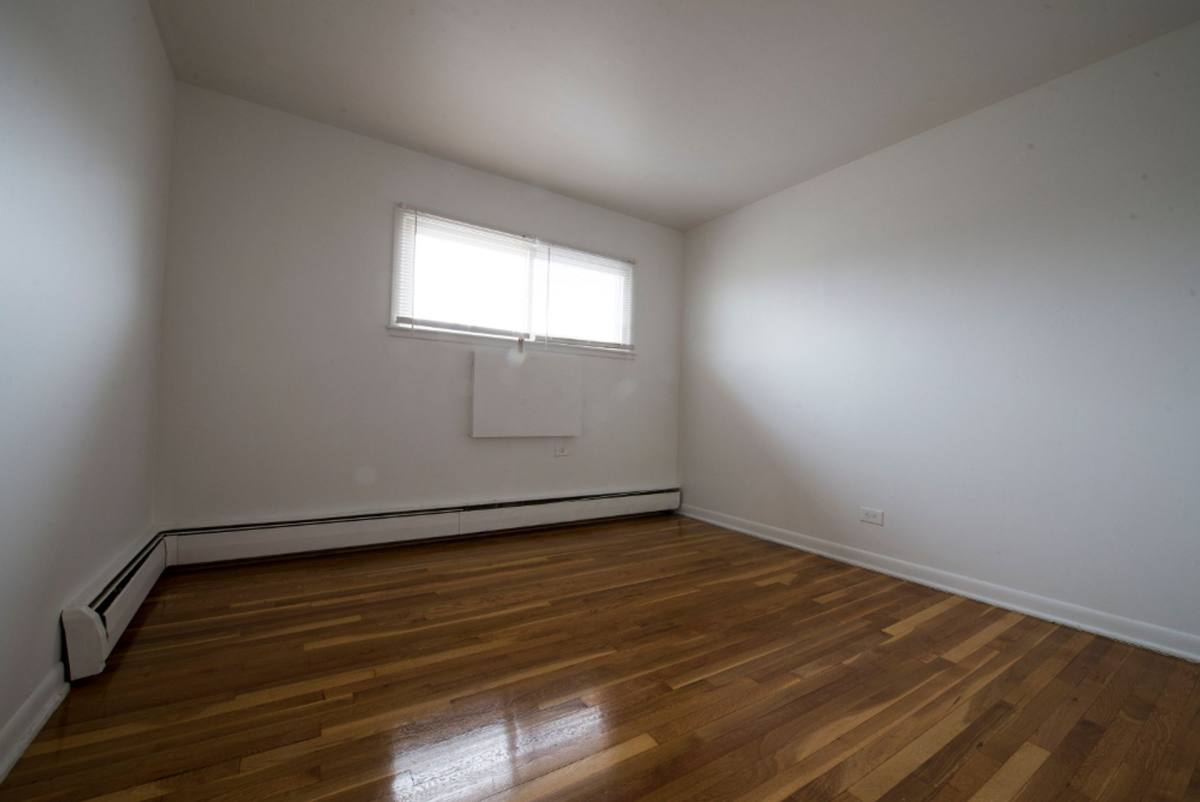 Apartment for rent at 634 Sibley Blvd, Calumet City, IL 60409