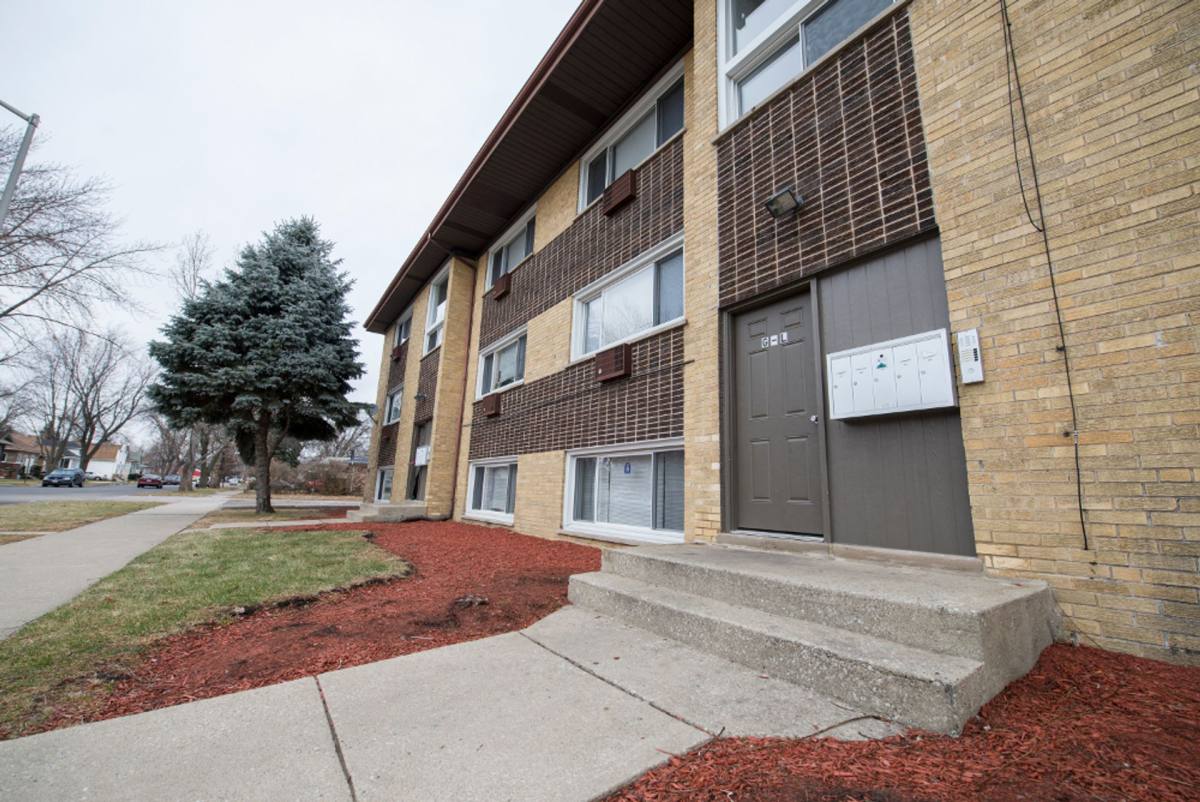 Apartment for rent at 634 Sibley Blvd, Calumet City, IL 60409