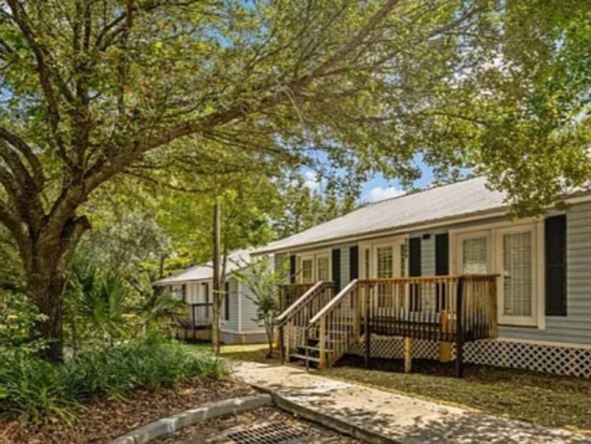 Apartment for rent at 2205 Magnoli Circle, Tallahassee, FL 32301