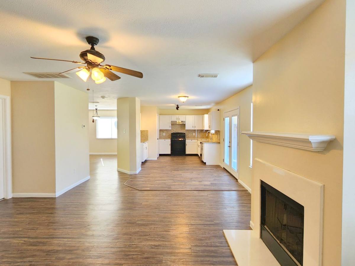House for rent at 18123 Noble Forest Dr, Humble, TX 77346