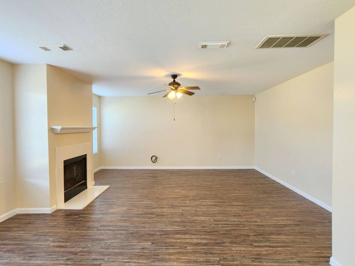 House for rent at 18123 Noble Forest Dr, Humble, TX 77346