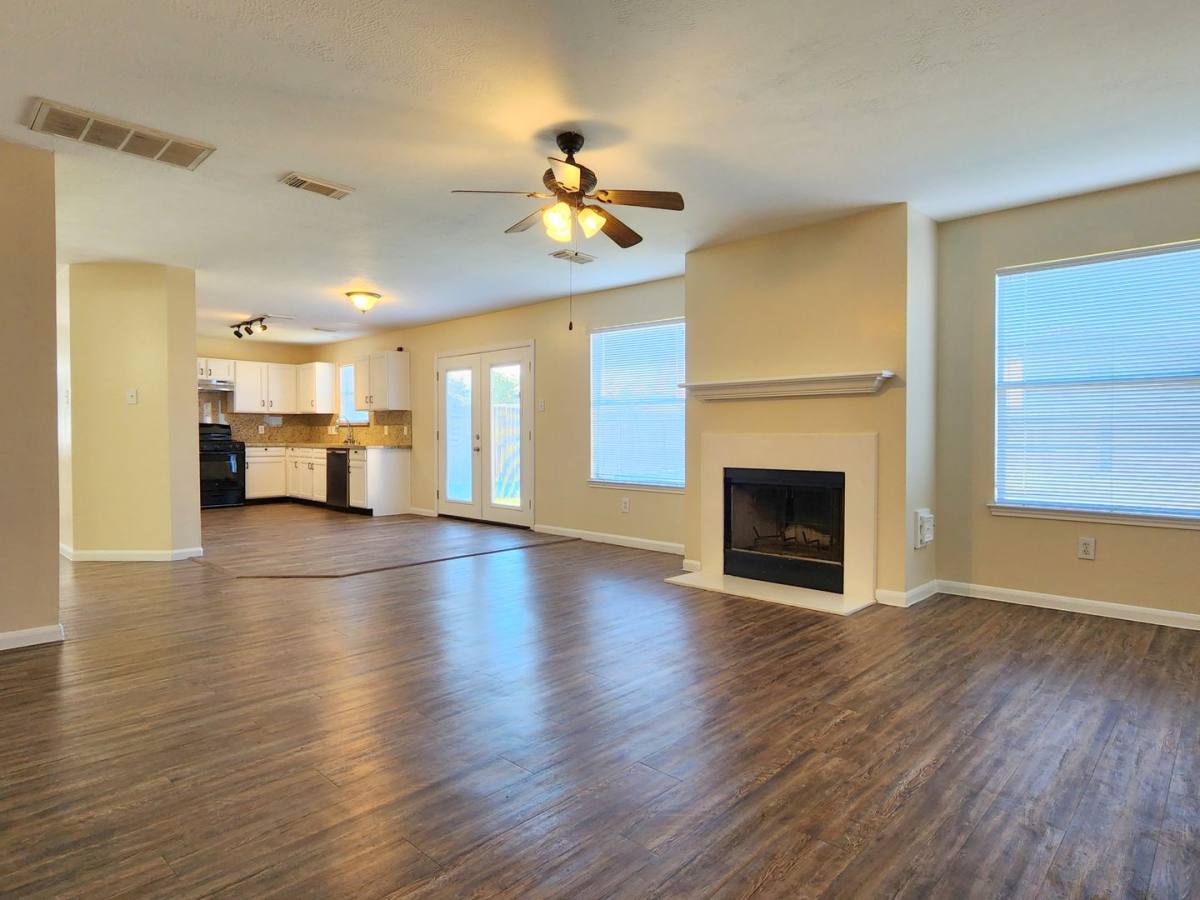 House for rent at 18123 Noble Forest Dr, Humble, TX 77346