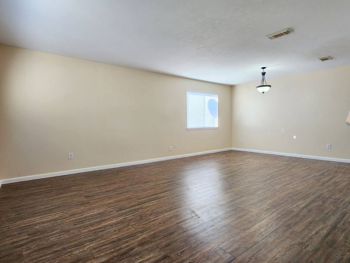 House for rent at 18123 Noble Forest Dr, Humble, TX 77346