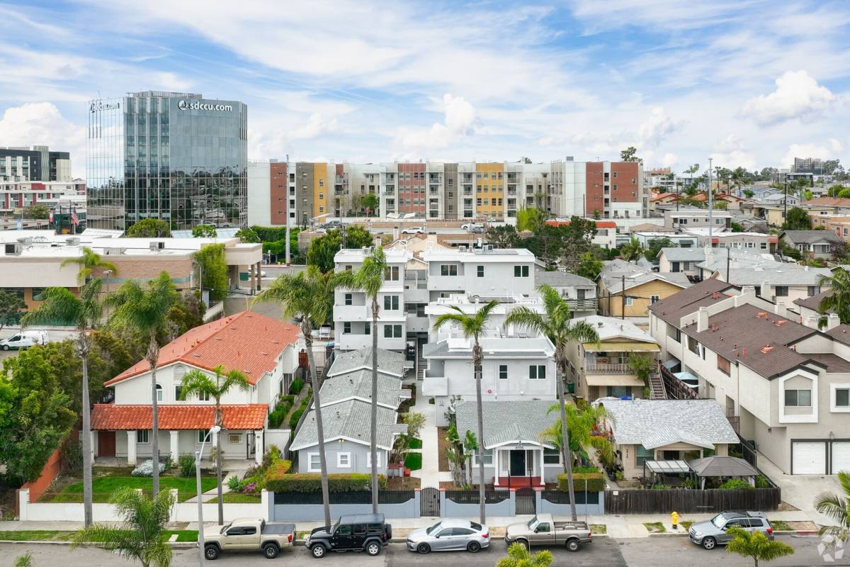 Apartment for rent at 3942-3944 Bancroft St, San Diego, CA 92104