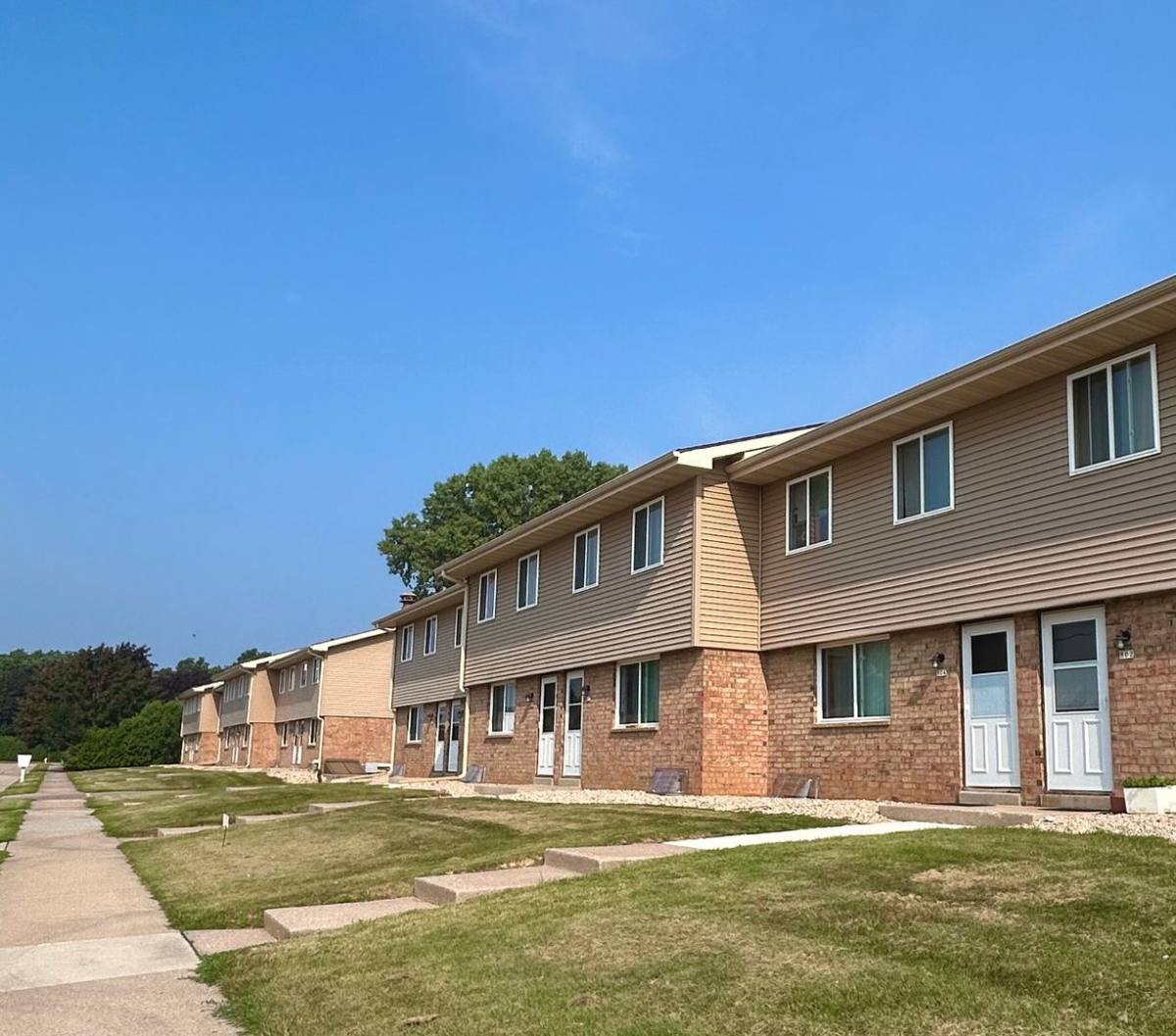 Townhouse for rent at 702 - 830 Stillwell Ave, Oshkosh, WI 54901