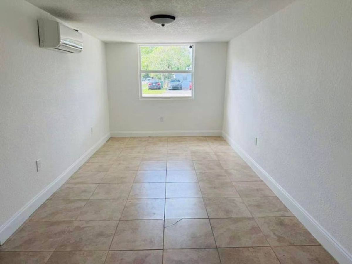 House for rent at 6250 SW 39th St, Fort Lauderdale, FL 33314
