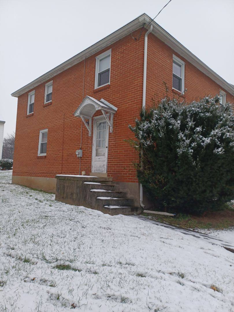 Apartment for rent at 515 & 517 S Market St, Elizabethtown, PA 17022
