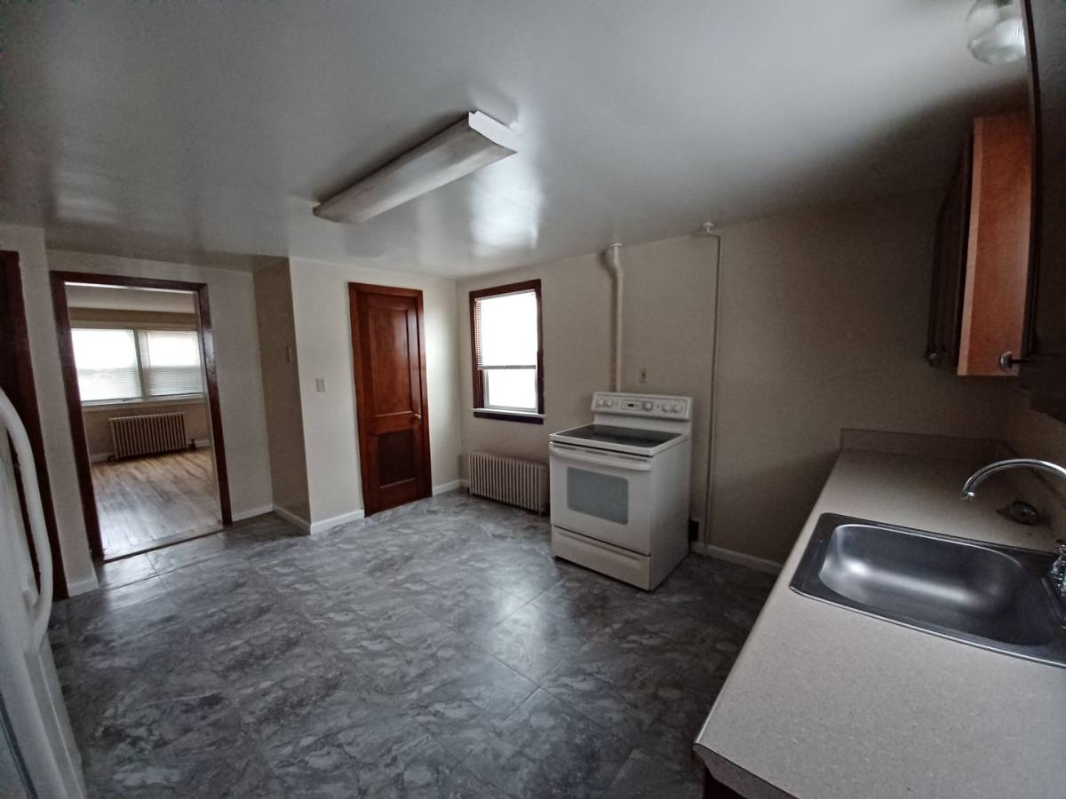 Apartment for rent at 515 & 517 S Market St, Elizabethtown, PA 17022