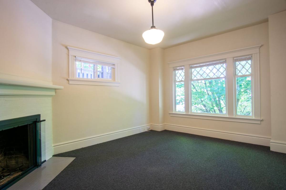 Apartment for rent at 2153 - 2159 NW Hoyt St, Portland, OR 97210