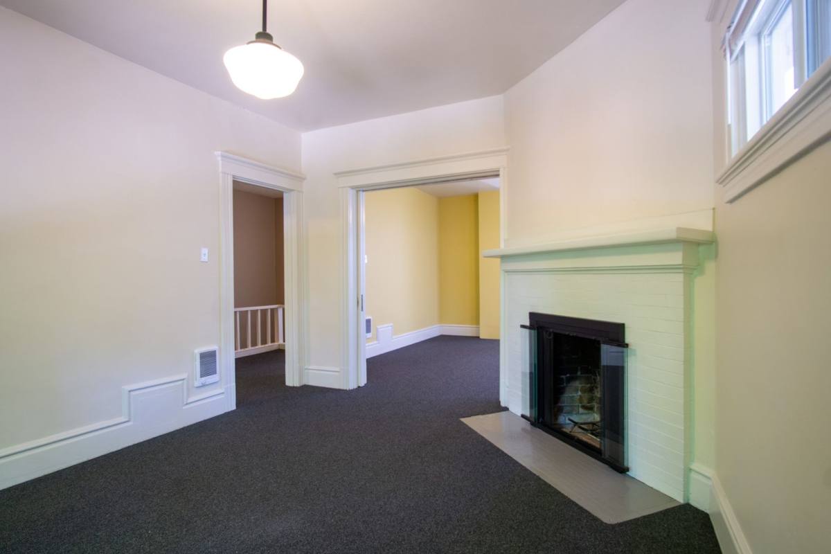 Apartment for rent at 2153 - 2159 NW Hoyt St, Portland, OR 97210