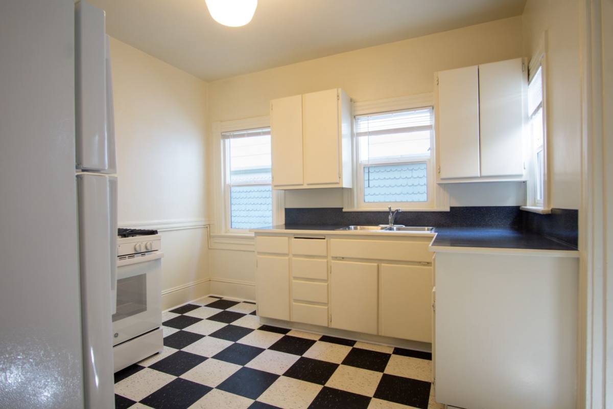 Apartment for rent at 2153 - 2159 NW Hoyt St, Portland, OR 97210