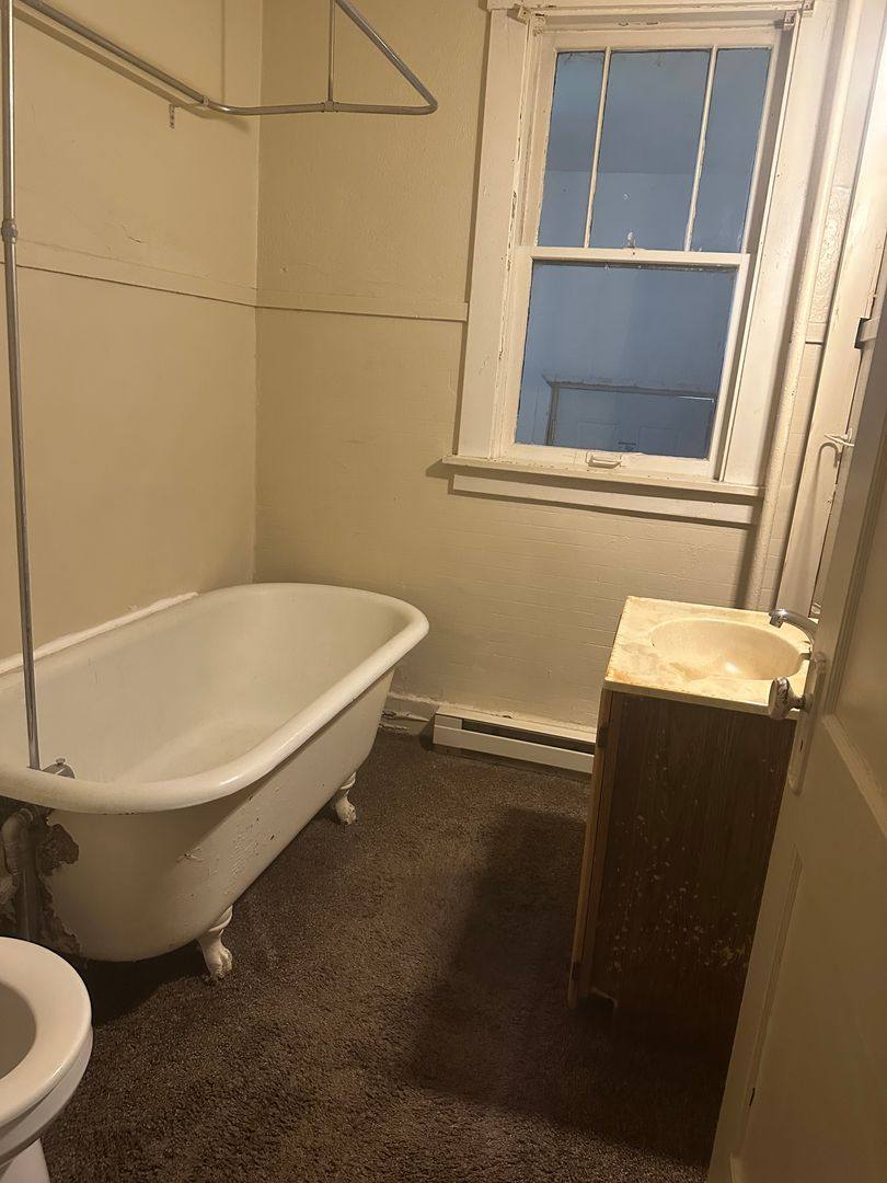 Apartment for rent at 913 3rd Ave N, Fort Dodge, IA 50501