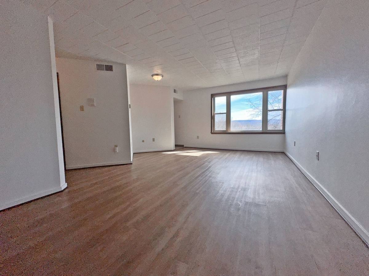 Apartment for rent at 206 N Shenandoah Dr, Latrobe, PA 15650