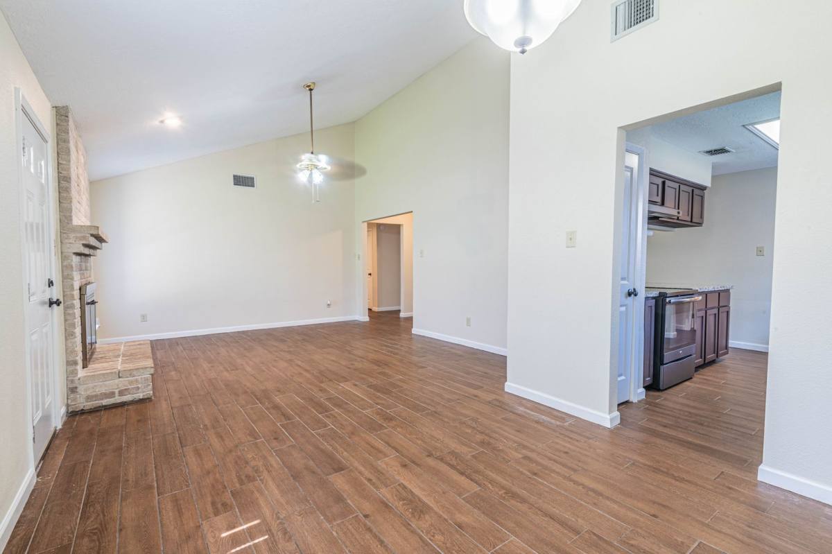 House for rent at 11438 Brook Meadow Dr, Houston, TX 77089