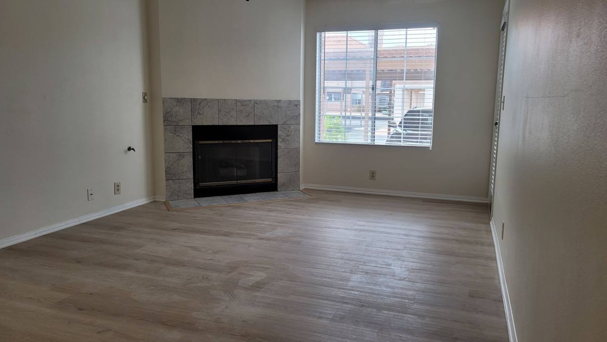 Condo for rent at 1375 E Hacienda Ave, Las Vegas, NV 89119