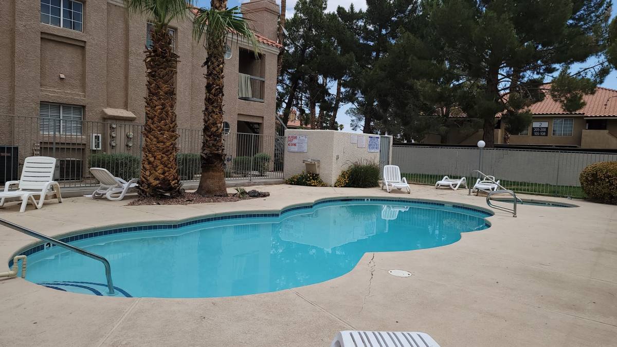 Condo for rent at 1375 E Hacienda Ave, Las Vegas, NV 89119