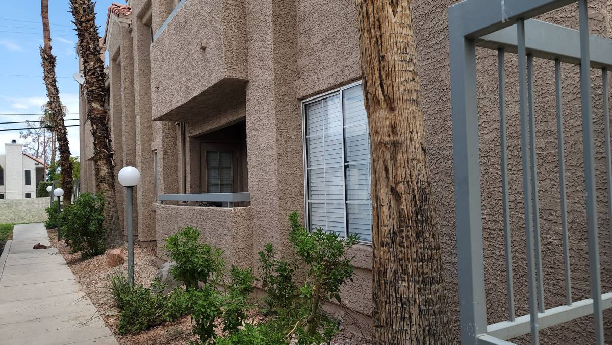 Condo for rent at 1375 E Hacienda Ave, Las Vegas, NV 89119