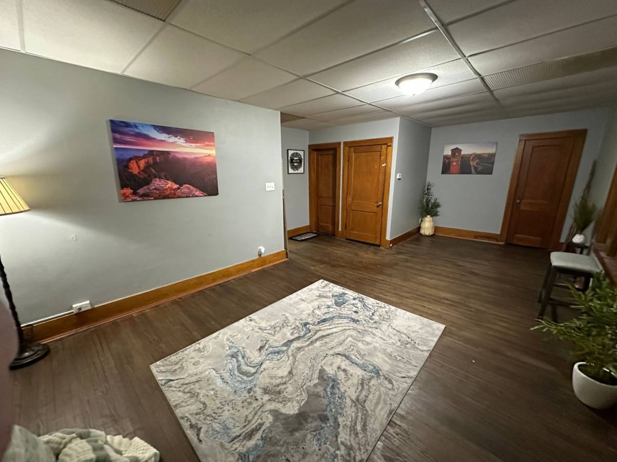 Apartment for rent at 1524 1 2 W, Waterloo, IA 50702