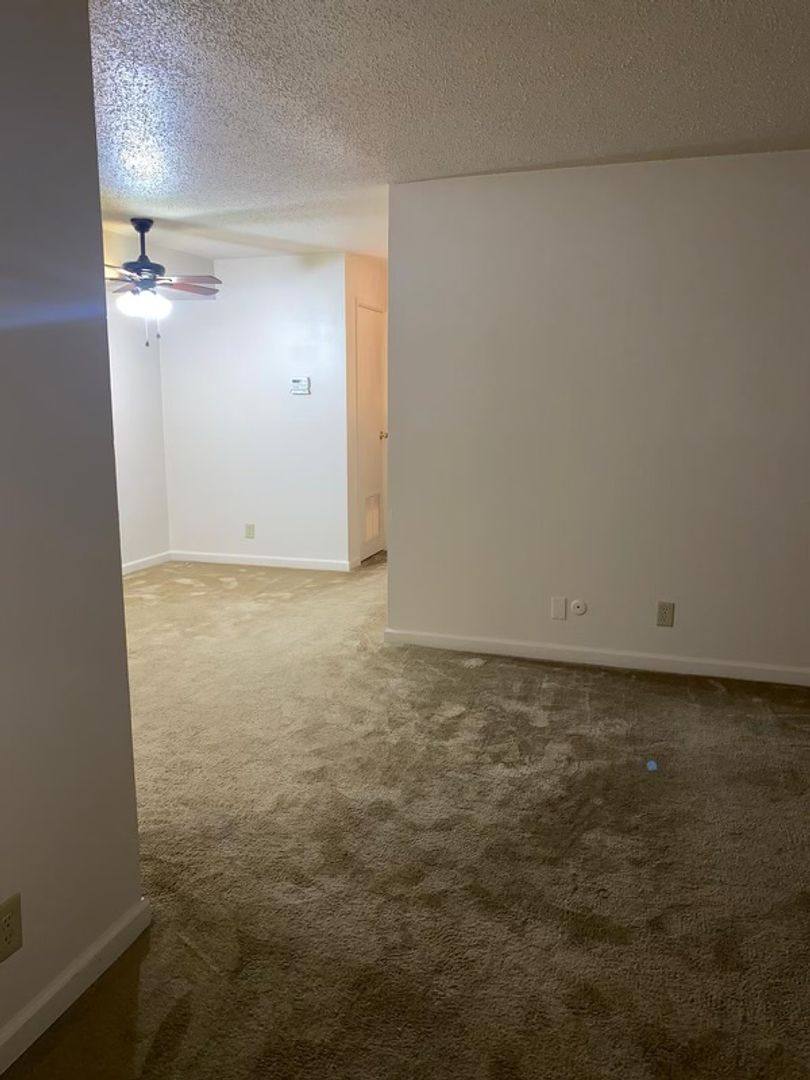 Apartment for rent at 32 Woodglen, Arnold, MO 63010