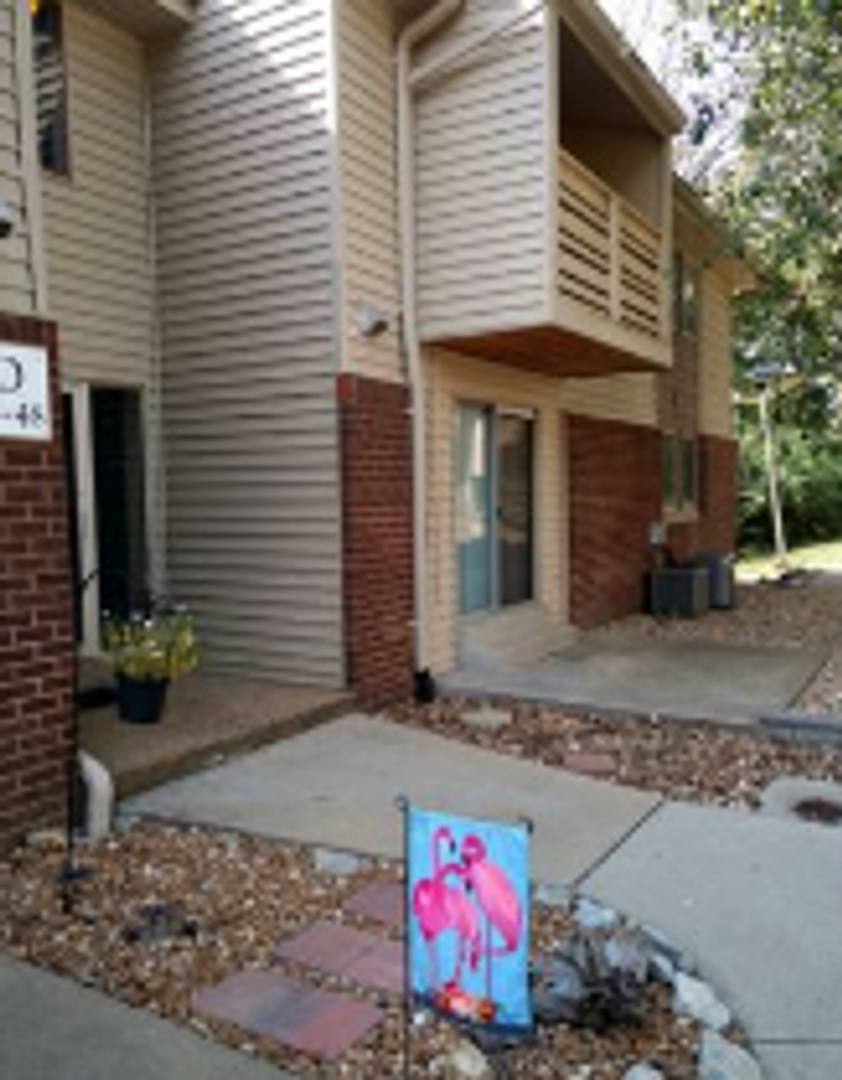 Apartment for rent at 32 Woodglen, Arnold, MO 63010
