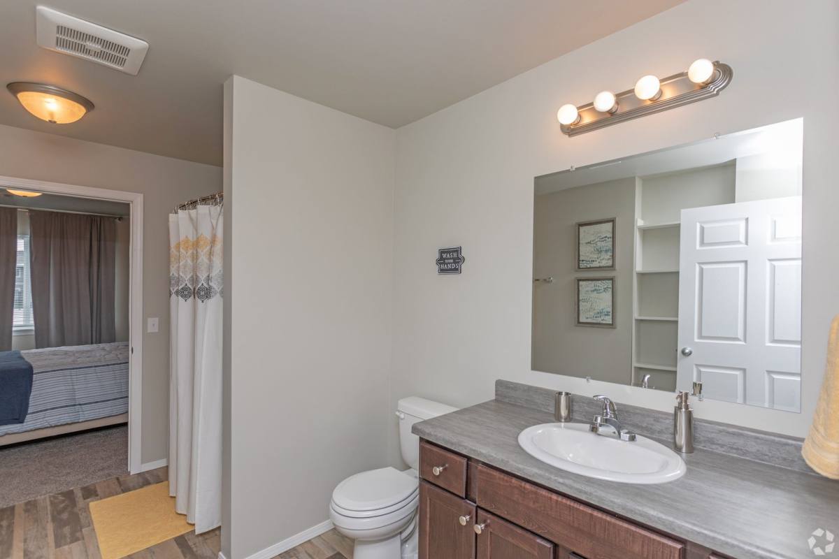 Apartment for rent at 516 E Clearwater Place, Sioux Falls, SD 57108
