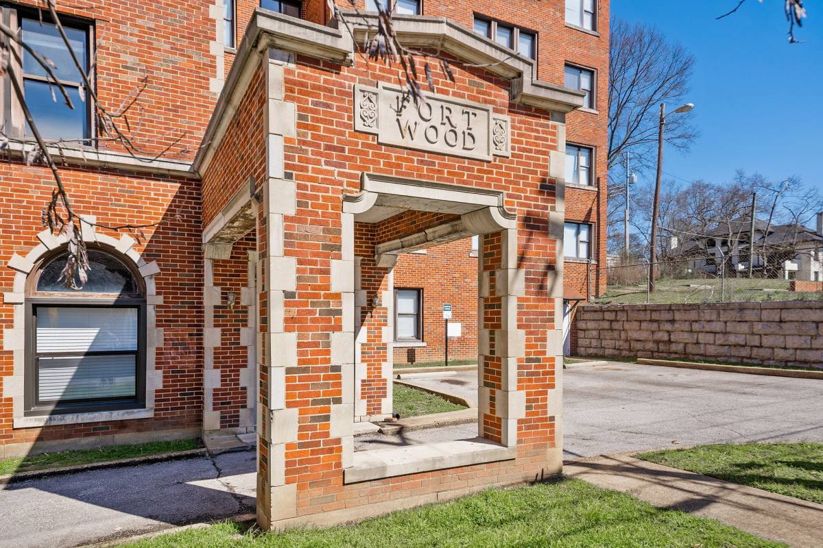 Apartment for rent at 870 Vine St, Chattanooga, TN 37403