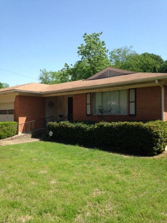 House for rent at 2346 Hillsboro Ave, Dallas, TX 75228