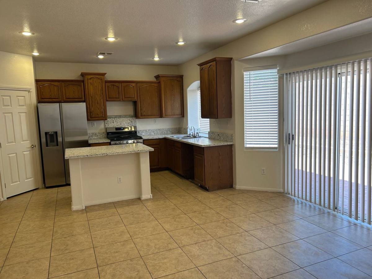 House for rent at 10296 Magnolia Tree Ave, Las Vegas, NV 89135
