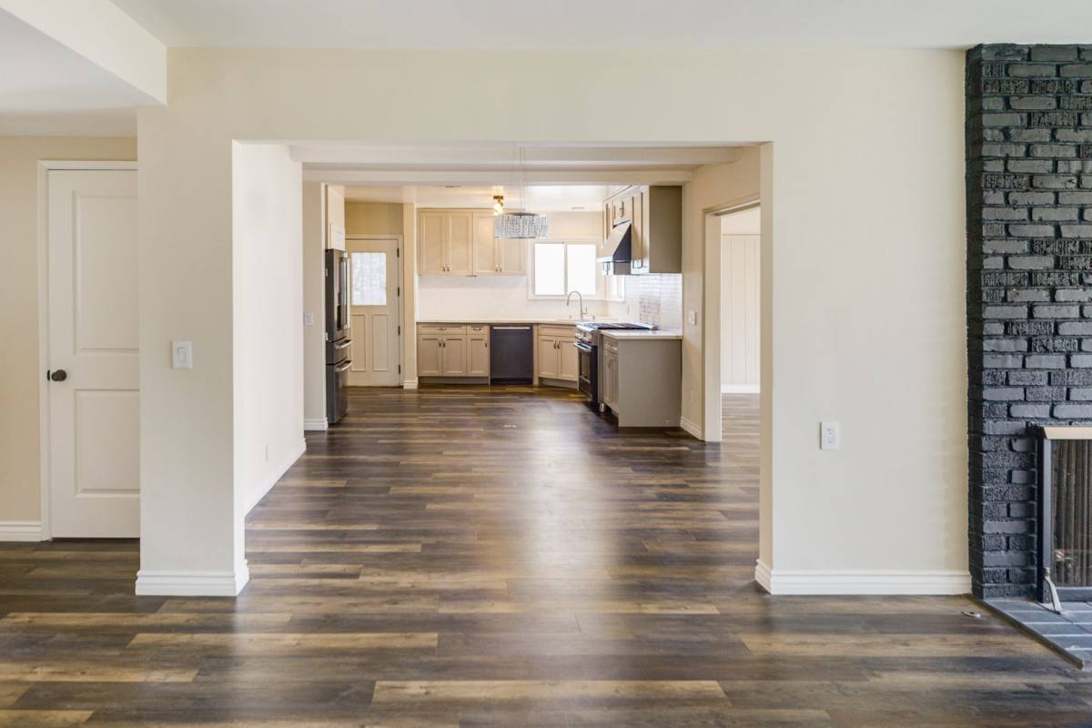 House for rent at 10608 S 8th Ave, Inglewood, CA 90303