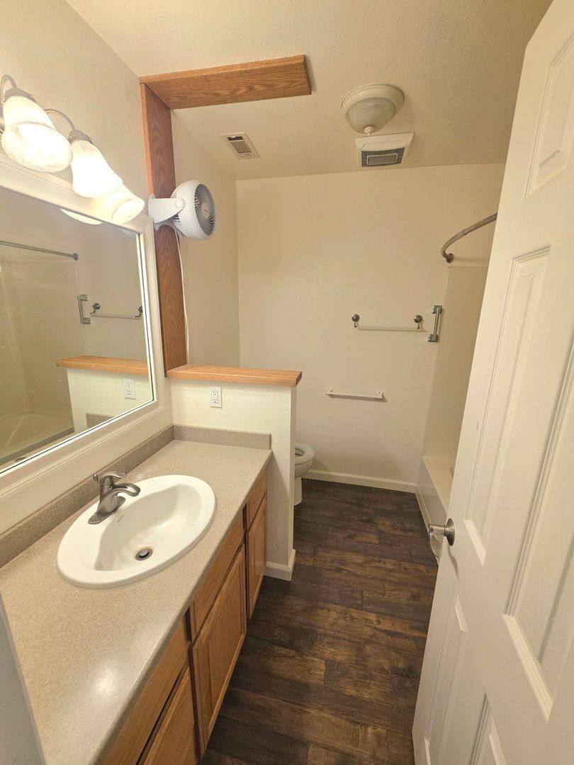 House for rent at 1424 Calexico Dr, Redding, CA 96003