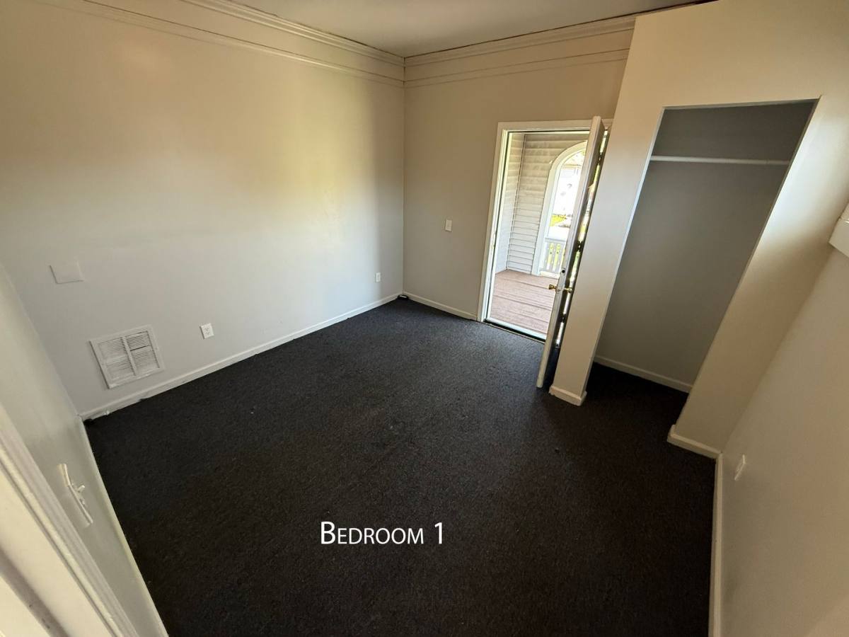 Apartment for rent at 27 Carthage Dr, Rochester, NY 14621
