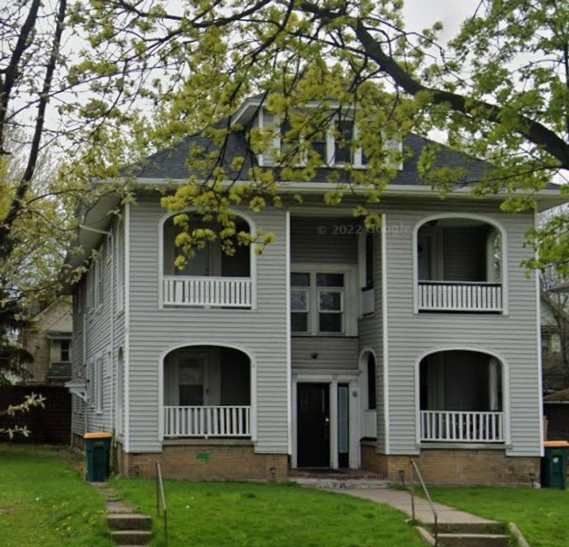 Apartment for rent at 27 Carthage Dr, Rochester, NY 14621