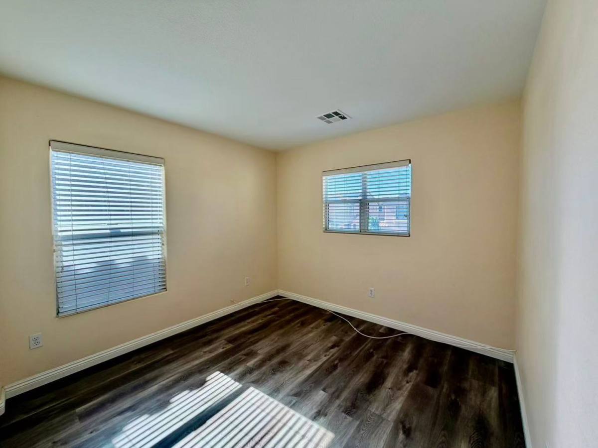 House for rent at 9137 Wine Cellar Ave, Las Vegas, NV 89148
