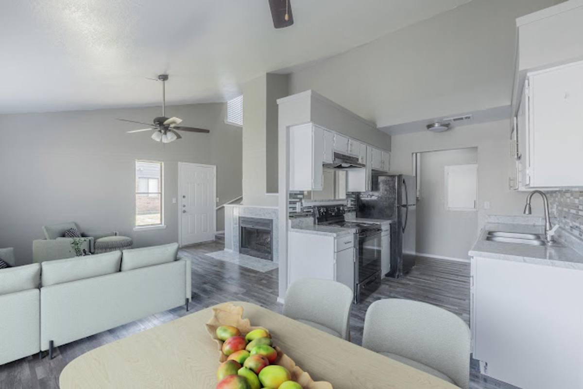 Townhouse for rent at 1208 Park Vista Dr, Arlington, TX 76012