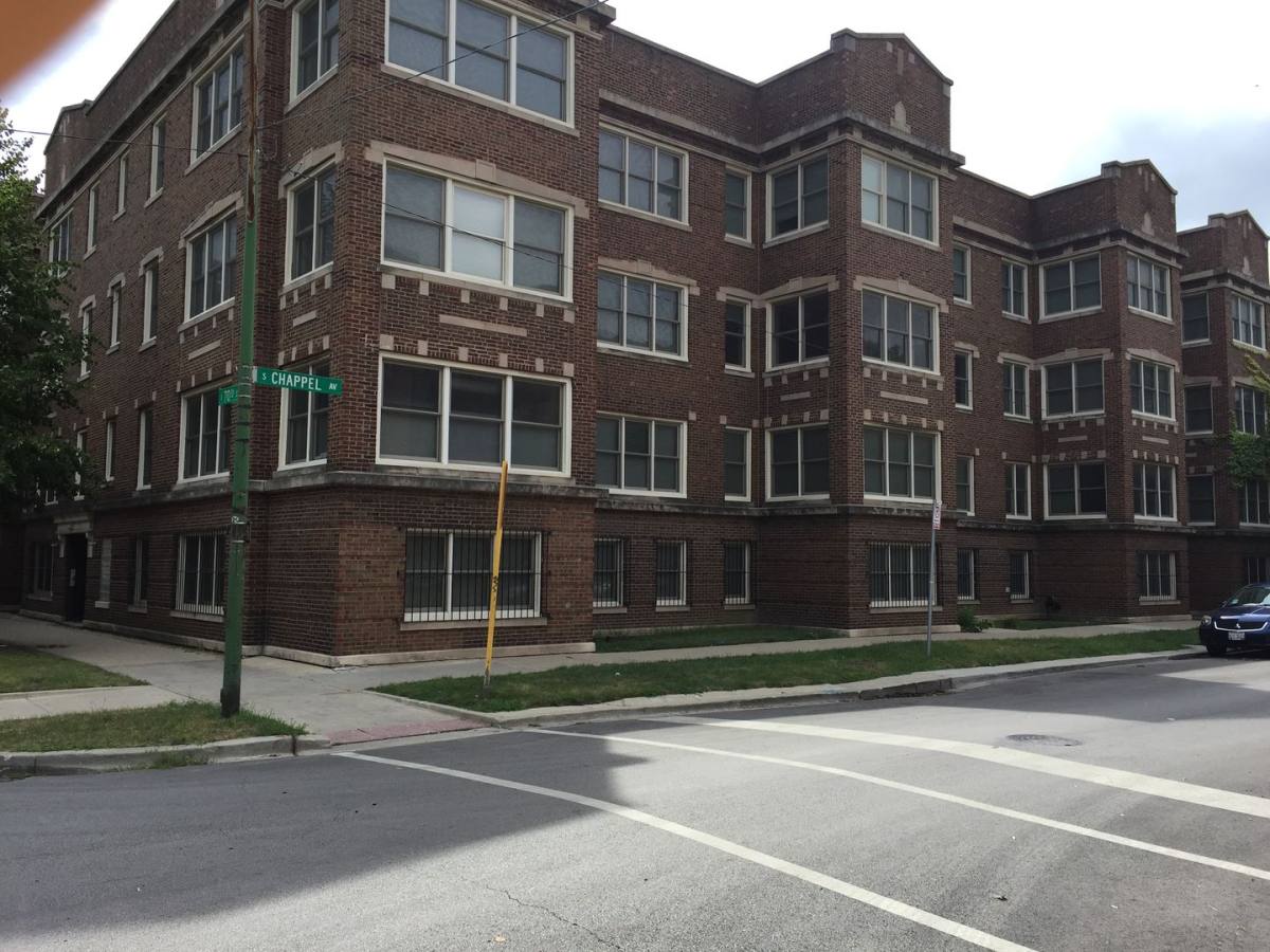 Apartment for rent at 7001-7011 S Chappel Ave, Chicago, IL 60649
