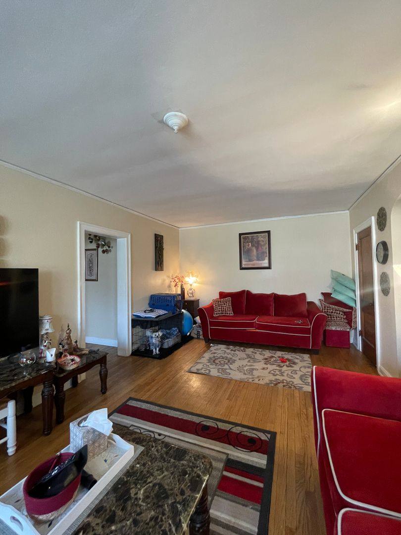 Apartment for rent at 1423-35 Martha Washington Dr, Milwaukee, WI 53213