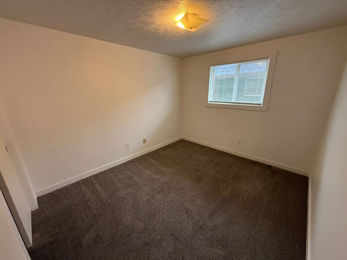 Apartment for rent at 911 E Indiana Ave, Spokane, WA 99207