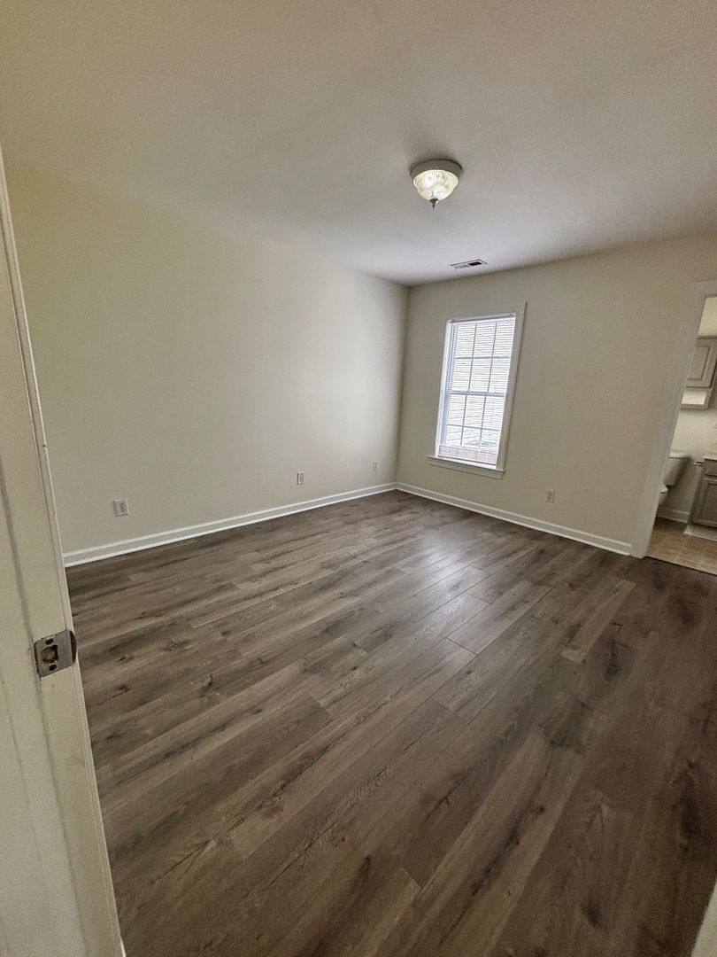 Townhouse for rent at 207 Ashwood Dr, Jacksonville, NC 28546