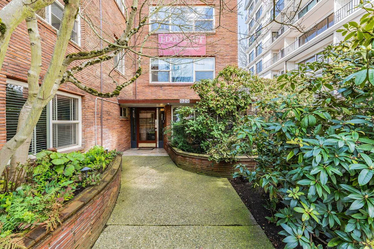 Apartment for rent at 929 Queen Anne Ave N, Seattle, WA 98109