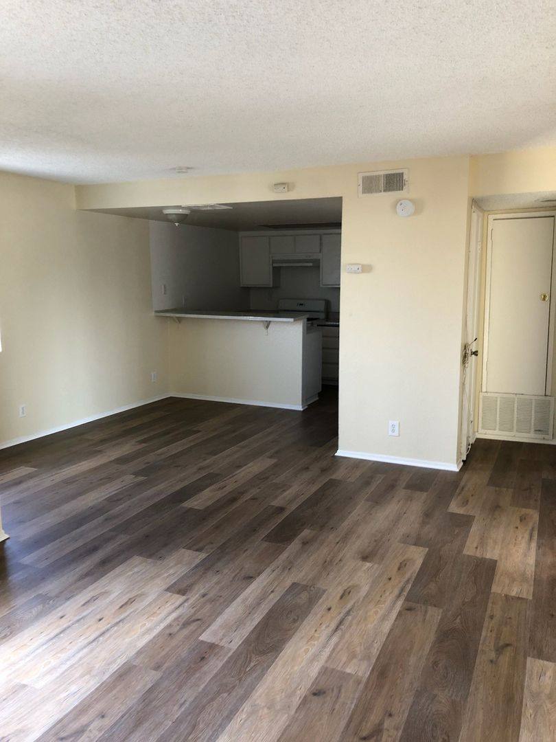 Apartment for rent at 13517 Tracy St, Baldwin Park, CA 91706