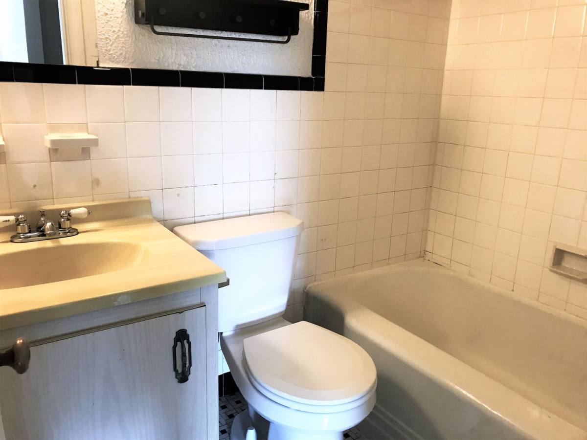 Apartment for rent at 214 S Highland Ave, Pittsburgh, PA 15206