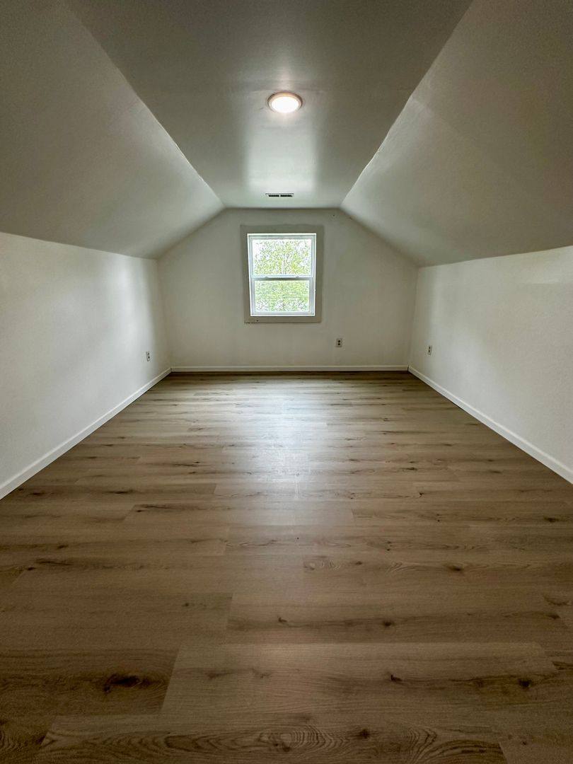 Apartment for rent at 1214 Commercial St, Boonville, MO 65233