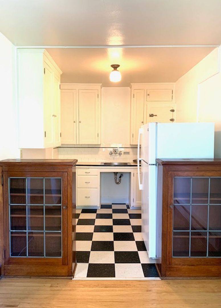 Apartment for rent at 763 Belmont Place E, Seattle, WA 98102