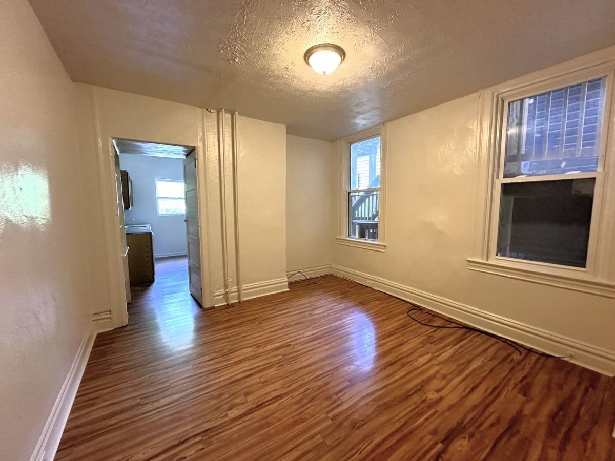 Townhouse for rent at 516 McCandless Ave, Pittsburgh, PA 15201