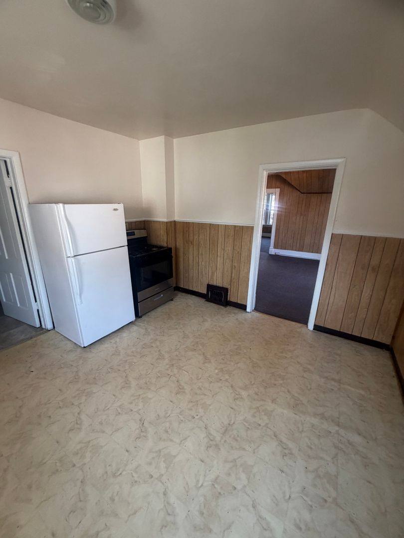 Apartment for rent at 1609 Liberty, Erie, PA 16502