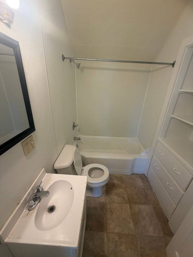 Apartment for rent at 1609 Liberty, Erie, PA 16502