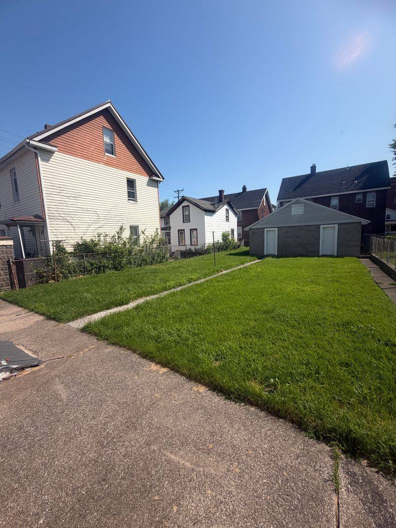 Apartment for rent at 1609 Liberty, Erie, PA 16502